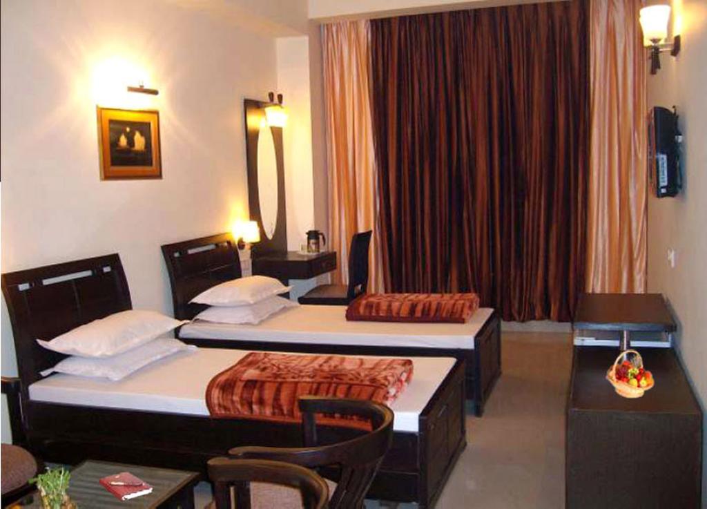 Hotel Hong Kong Inn Amritsar Habitación foto