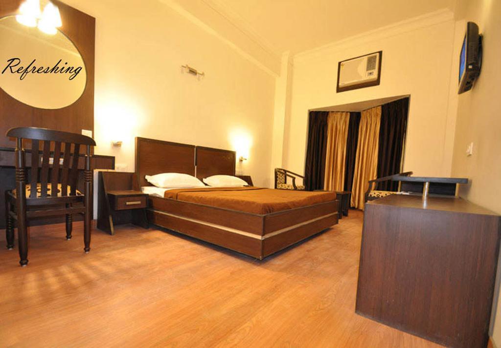 Hotel Hong Kong Inn Amritsar Habitación foto